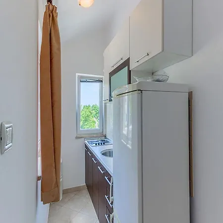 Ivo - One Bedroom With Terrace And Sea View A5